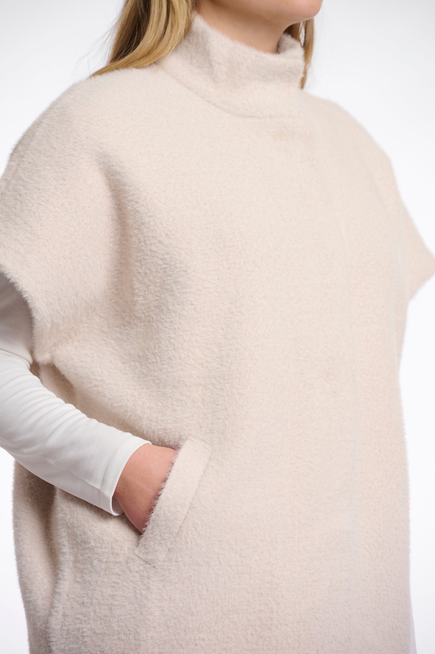 Helen Short Sleeve Cape