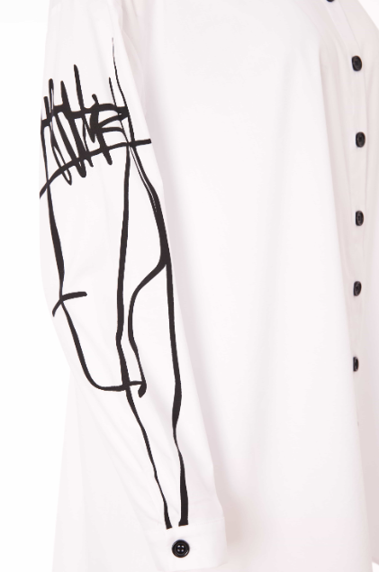 ORA 135 cotton shirt with placement print on sleeve white black ss25