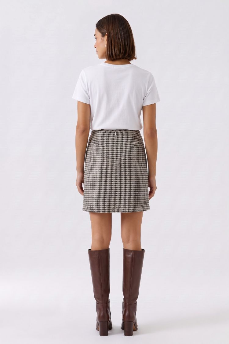 Oui Black & White Houndstooth Mini Skirt