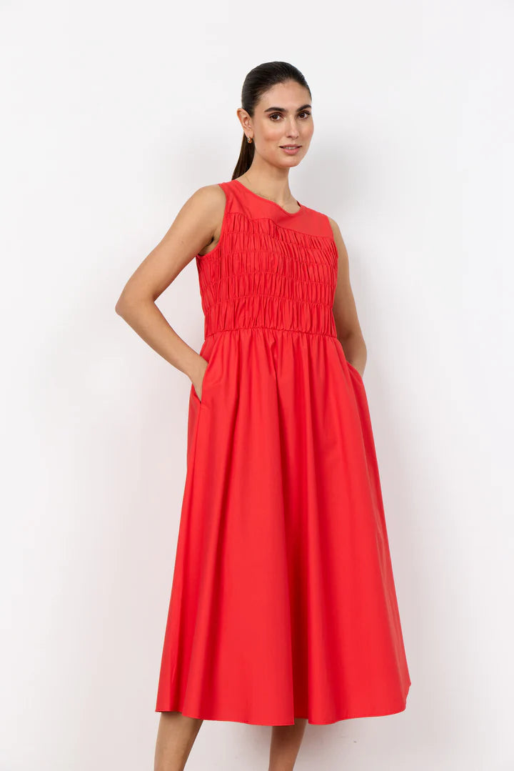 Red sleeveless Midi Dress with ruching