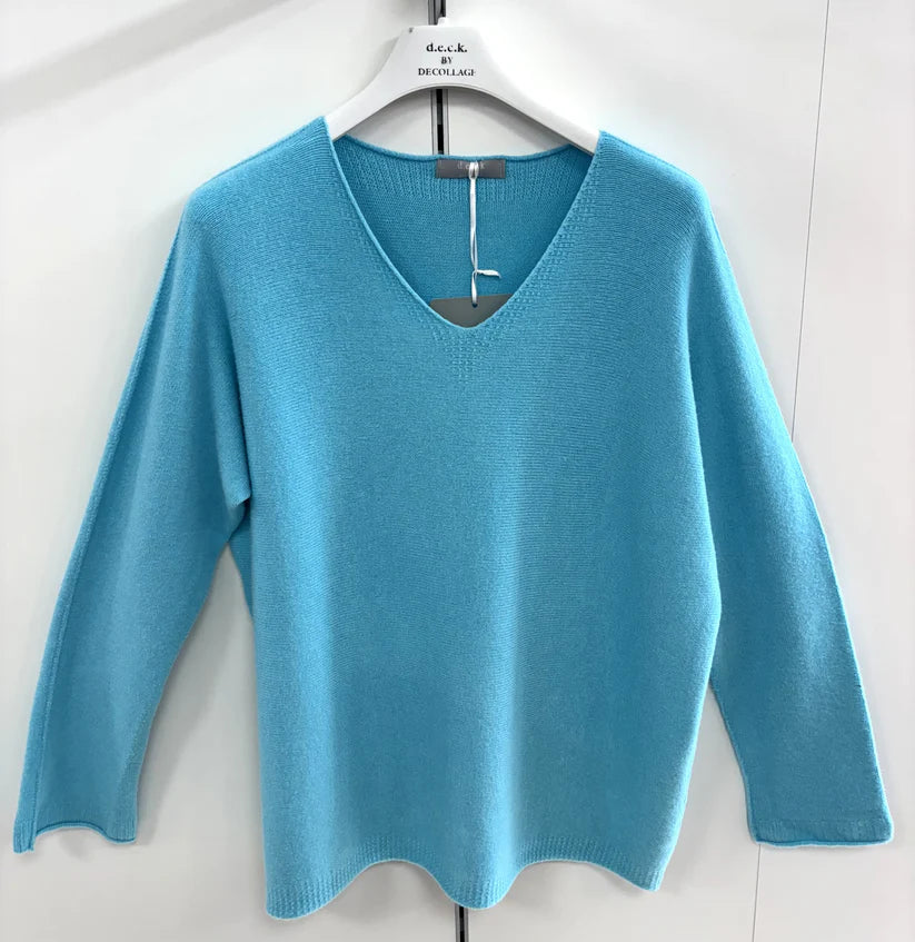 Deck V-Neck Knit - Blue & Coral