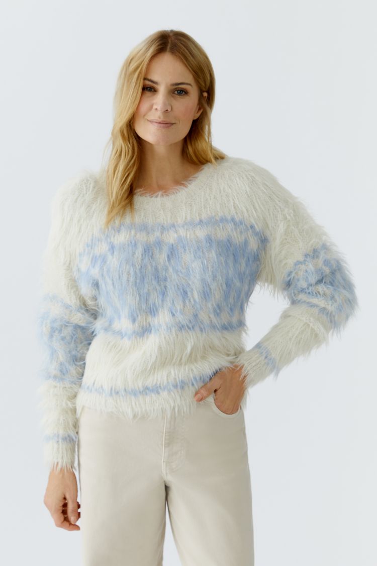 White & Blue Pattern Pullover