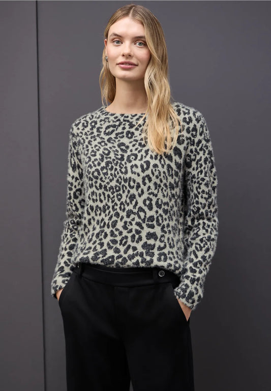 Fluffy Leopard Print Jumper
