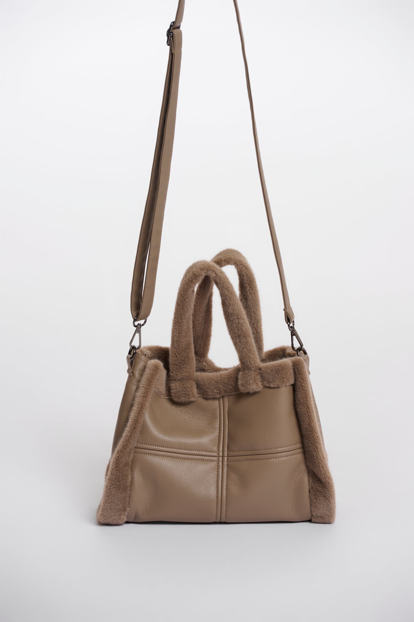 Jasha Small Shopper