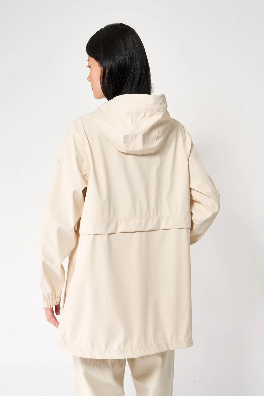 T3216 Brouillard WhitecapGray Ss25 Tanta back